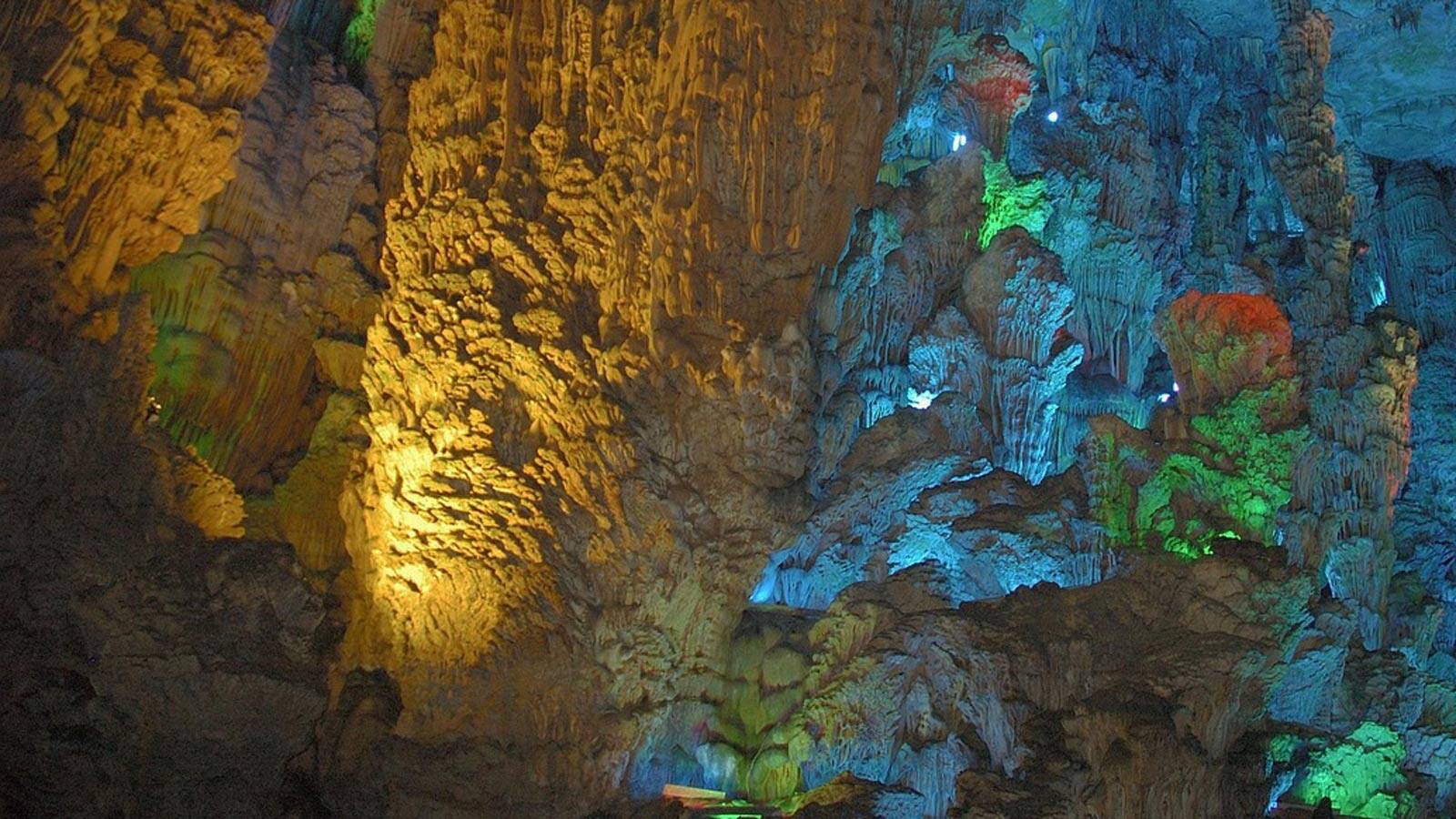 grotte-de-la-salamandre